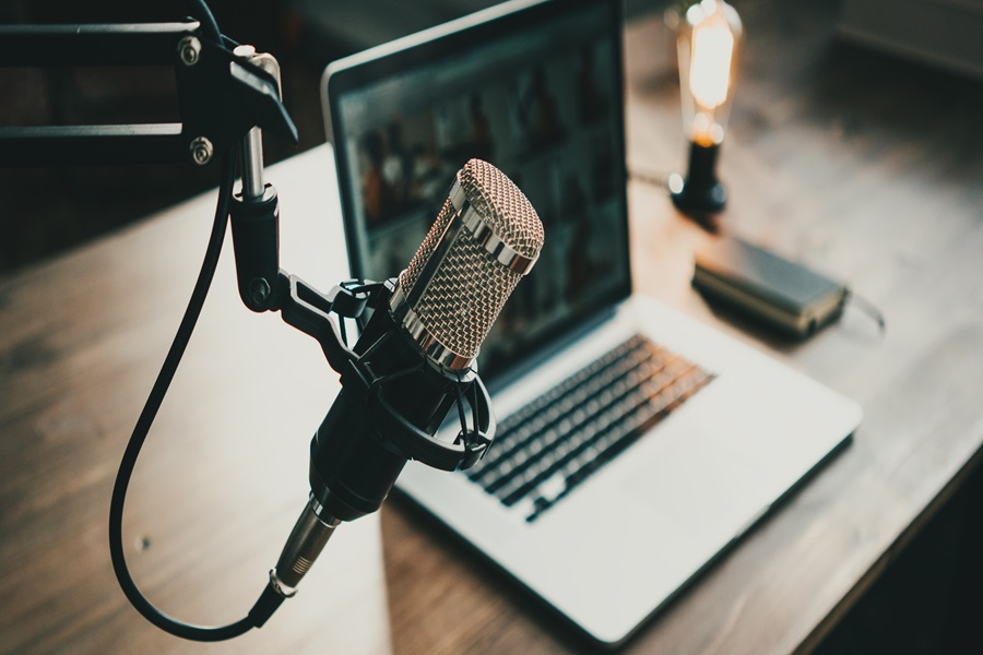 How To Start a Podcast And Make Money?